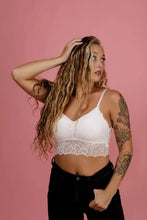 Load image into Gallery viewer, Keaton Bralette In White
