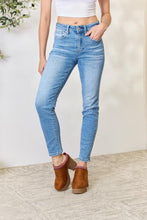 Load image into Gallery viewer, RISEN Full Size Mid Rise Skinny Jeans
