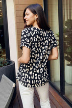 Load image into Gallery viewer, BOMBOM Leopard Round Neck Tee Shirt
