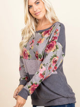 Load image into Gallery viewer, Floral Contrast Pullover Tunic
